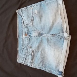 Levi's shorts. light wash blue denim with turned up hem. Sz 26